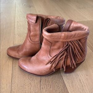 Brown Leather Boots with Fringe
